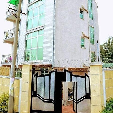 Keba Guest House Адис Абеба Екстериор снимка